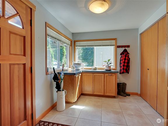 5th image of 1186 Spiketon Rd