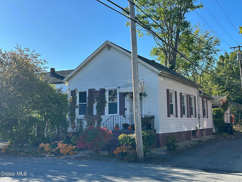 2nd image of 30 111th Street