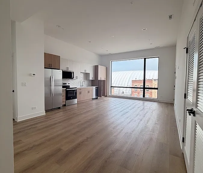1320 S Ashland Ave #301 — Photo 14