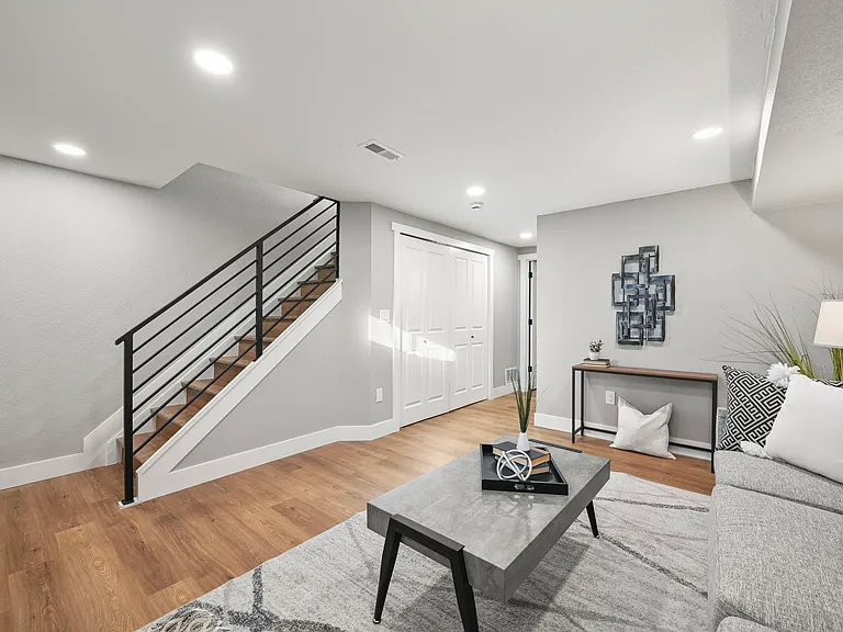 2890 S Sherman St — Photo 37