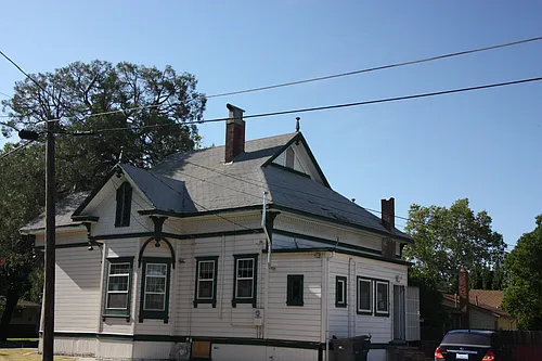 104 Walnut St Photo 1