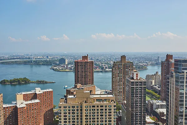 Rented by Compass | media 12