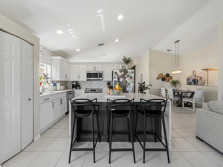 3817 Miramontes Cir — Photo 13