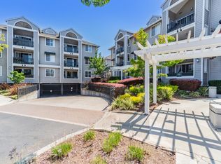 1982 W Bayshore Rd APT 230, East Palo Alto, CA 94303