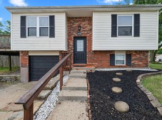 7744 Arrow Wood Dr, Florence, KY 41042