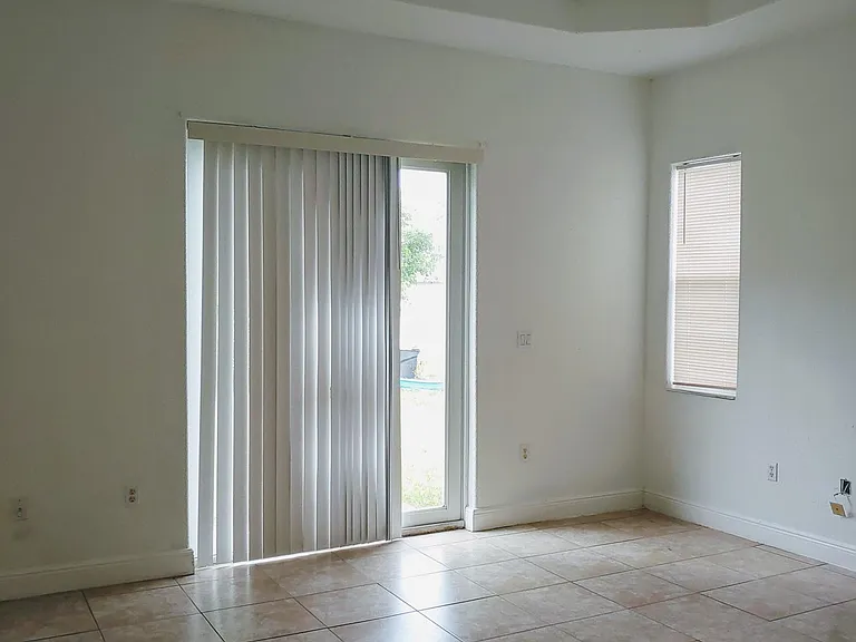 2449 SW Savage Blvd — Photo 18
