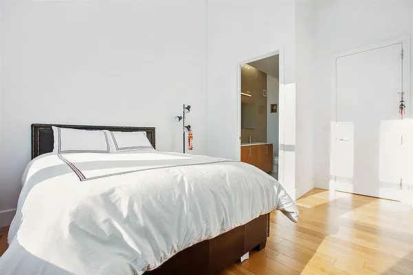 Sold by Keller Williams City Life JC Realty | media 9