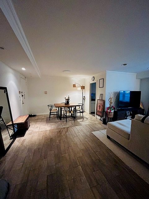 1st image of 169 Cromwell Ave APT 1C
