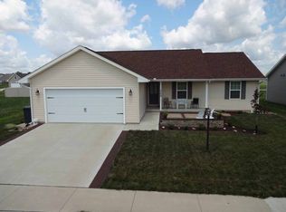 1706 E Horizon Ln, Urbana, IL 61802