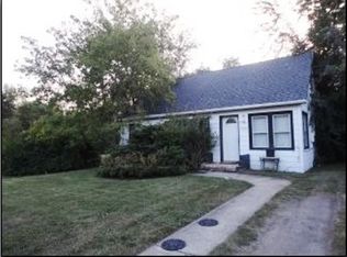 35896 N Green Bay Rd, Waukegan, IL 60085