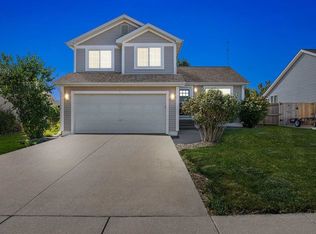 731 73rd St NE, Cedar Rapids, IA 52402