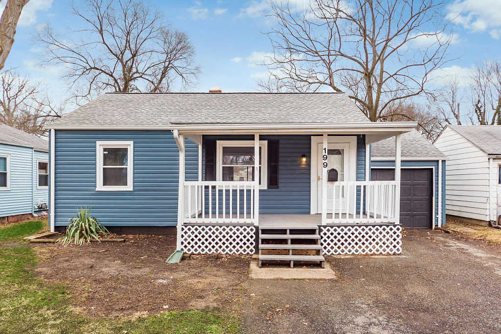 199 Lowell Rd photo 1