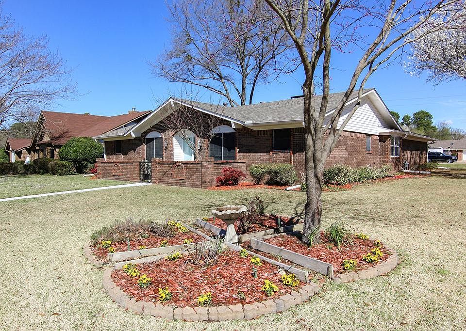 1st image of 35 Heatherwood Dr