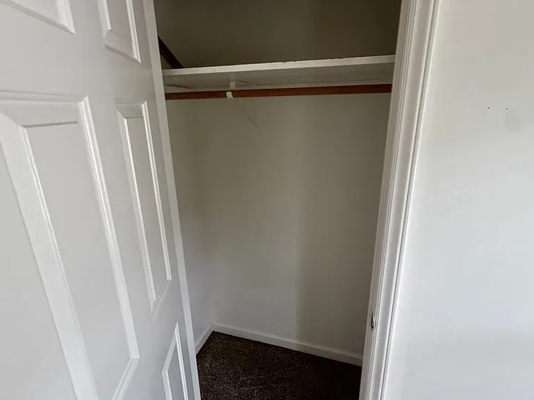 100 Red Rock Dr — Photo 18