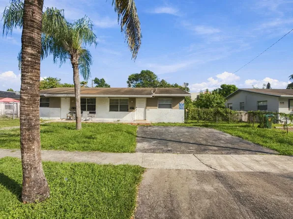 5401 - 5405 - 5405 17th Court, Lauderhill, FL 33313