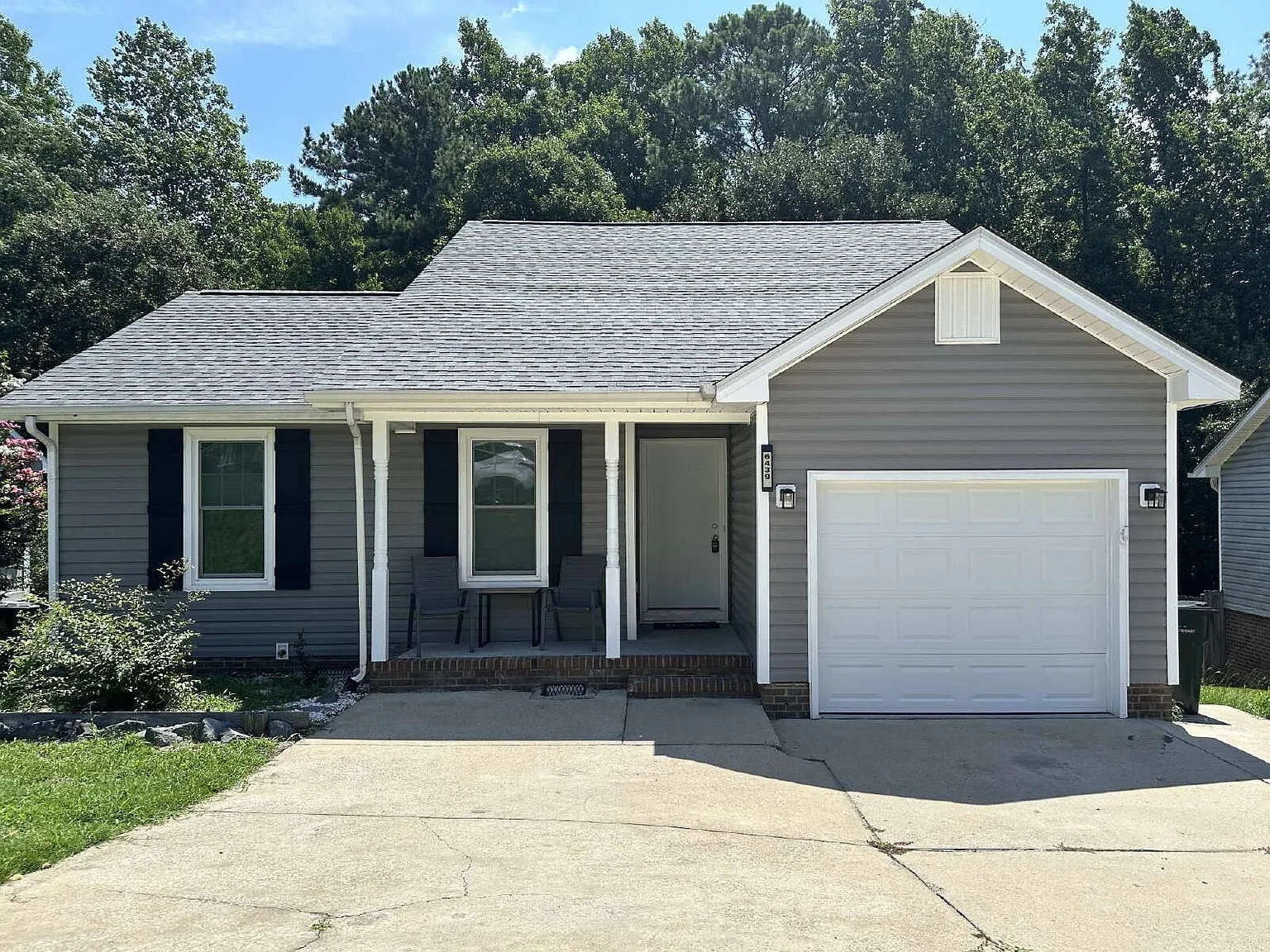 3 bed, 2.0 bath, 1205 sqft, $1,650 — Photo 1