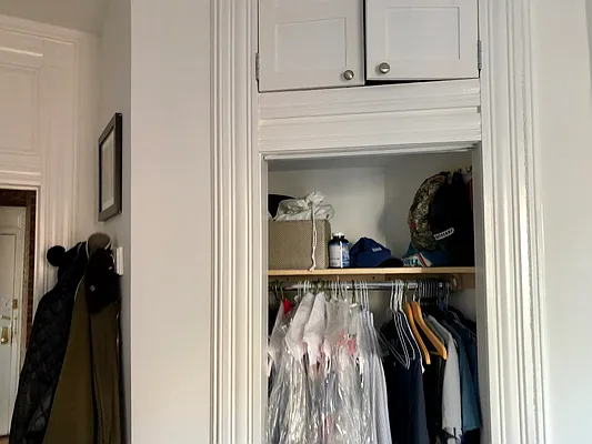 Rented by LJ Sloane Management | media 38