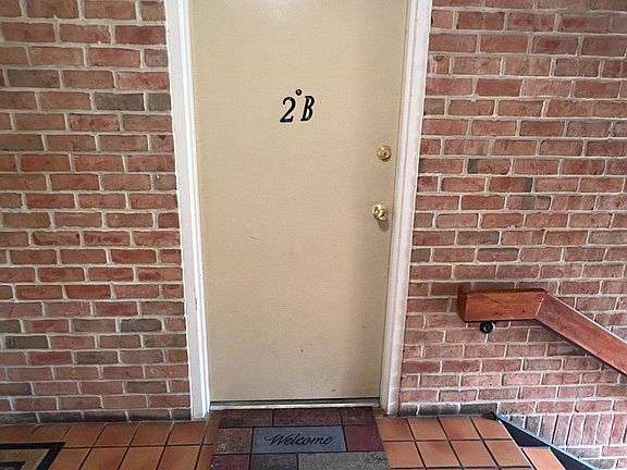 3rd image of 1113 Castle Harbour Way Unit 2B