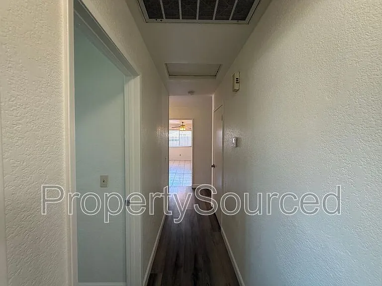 1462 Snyder St — Photo 13