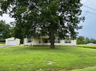 13681 Fudgetown Rd, Marion, IL 62959