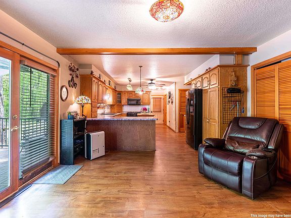 3rd image of 420 5th Ave E