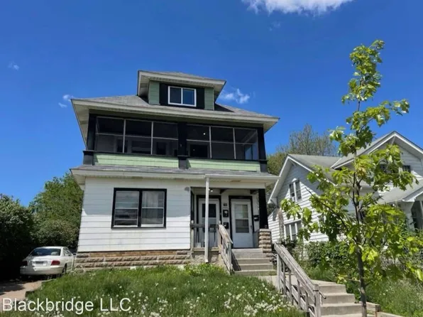 1029 Virginia St #A, Saint Paul, MN 55117