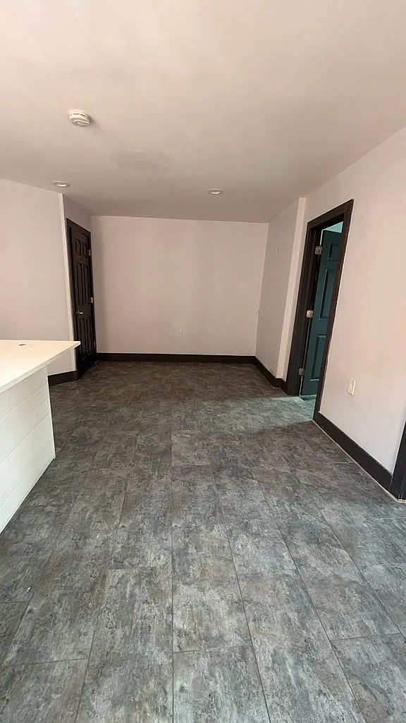 3 bed, $3,500 — Photo 4