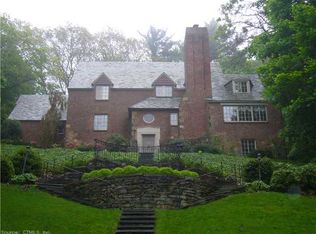 83 Rogers Rd, Hamden, CT 06517