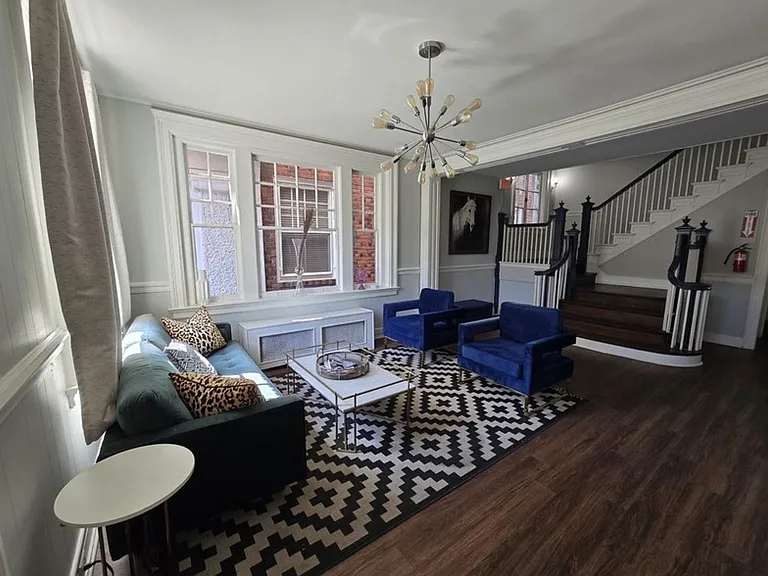 712 N Arthur Ashe Blvd #C — Photo 2