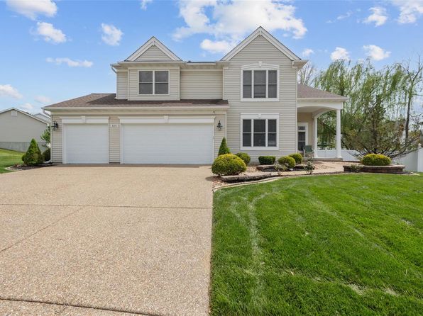 520 Hartford Valley Dr, Wentzville, MO 63385