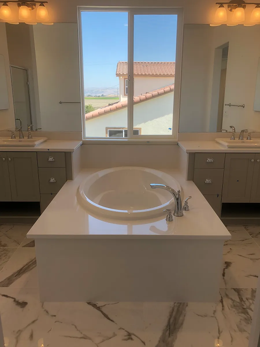 Building Photo - 1600 Ranch Ln