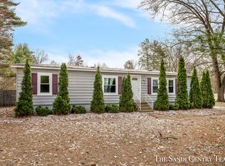 420 N 2nd Ave, Fruitport, MI 49415