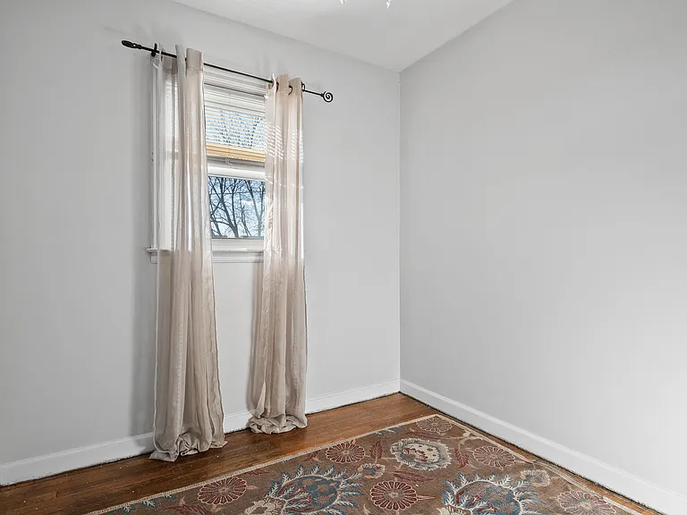 317 Prospect St — Photo 15