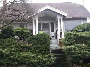 806 5th St, Oregon City, OR 97045