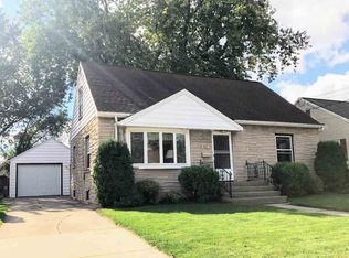 407 Johnson Ave, Little Chute, WI 54140