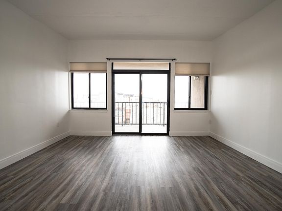 5th image of 142 Main St APT 3G