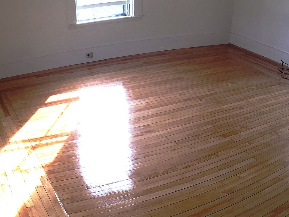 2nd image of 153 Palfrey St APT 3