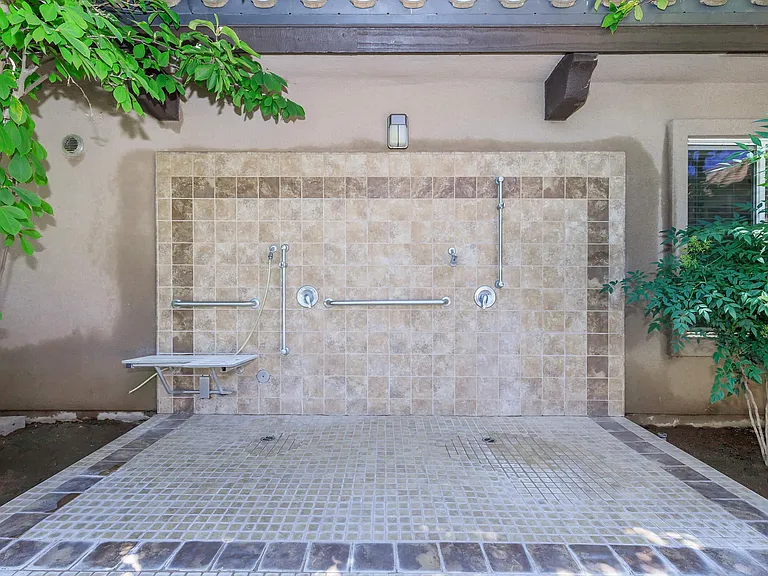 Palo Alto Place — Photo 15
