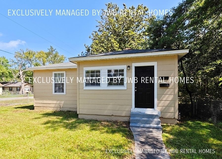 1st image of 2757 Lowell Ave