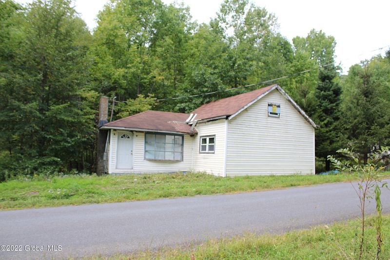 2nd image of 721 Smokey Avenue