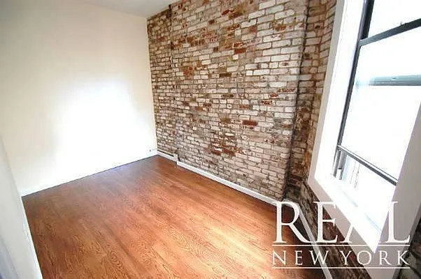 Rented by REAL New York | media 27