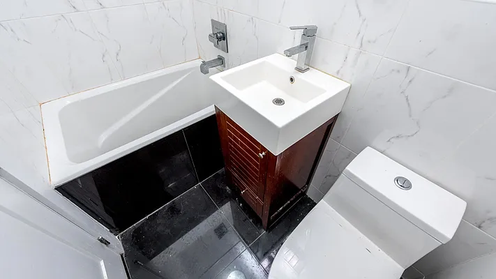 Rented by Nooklyn NYC LLC | media 26