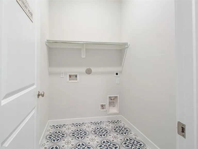 16647 Texas Hill Country Rd — Photo 10