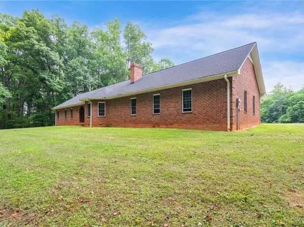 230 Marshall Smith Rd, Colfax, NC 27235