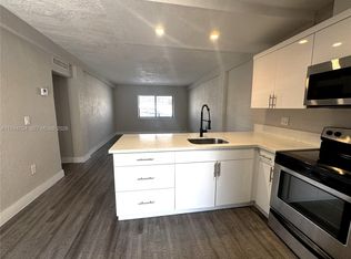 805 W 30th St #8, Hialeah, FL 33012
