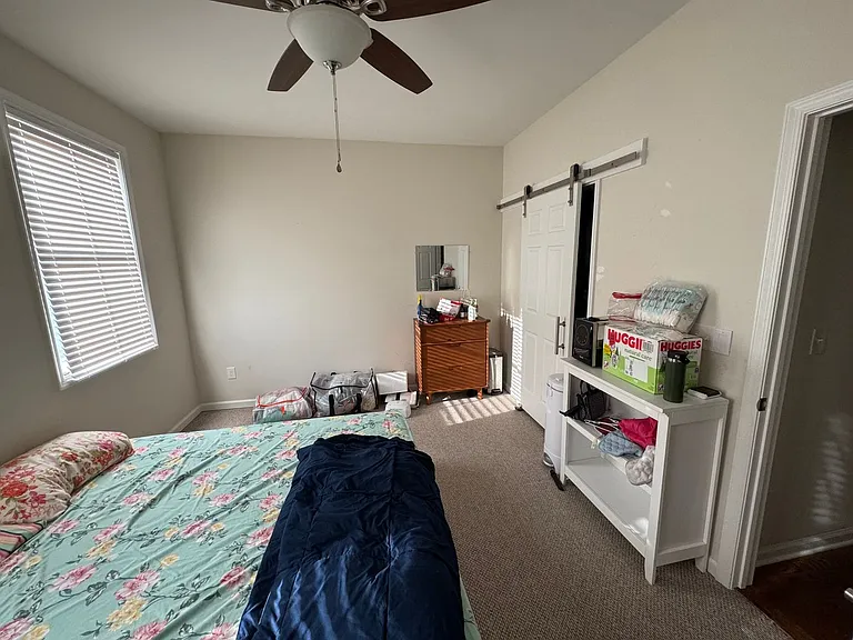 4-29 Bristol Ln — Photo 6