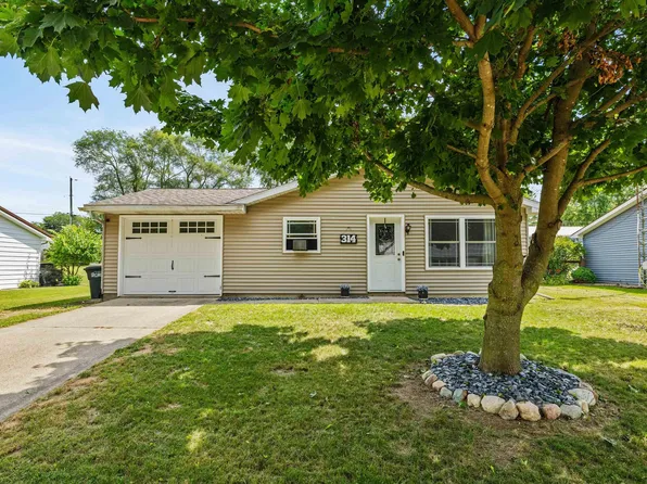 314 Hillside Dr, Lagrange, IN 46761