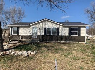 406 Olive St, Orrick, MO 64077