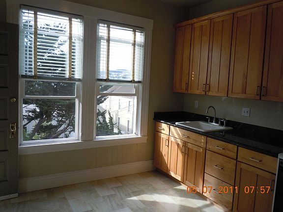 5th image of 269 Chenery St #269