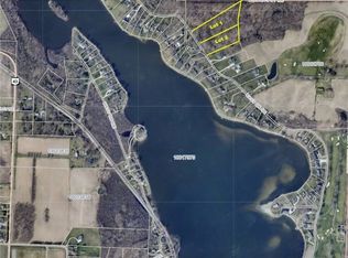 East Dr, Hartville, OH 44632